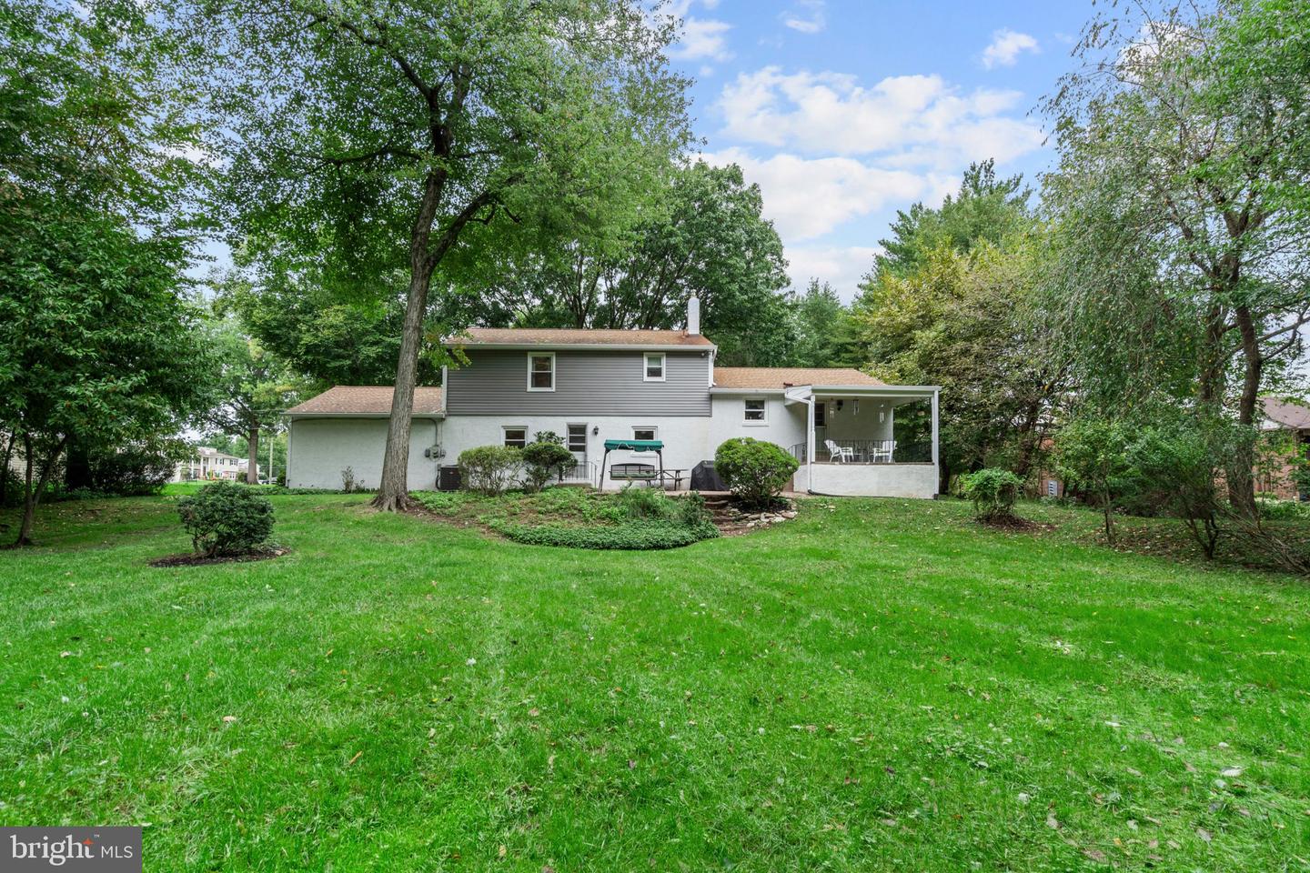 424 Long Ave Property Photo 37