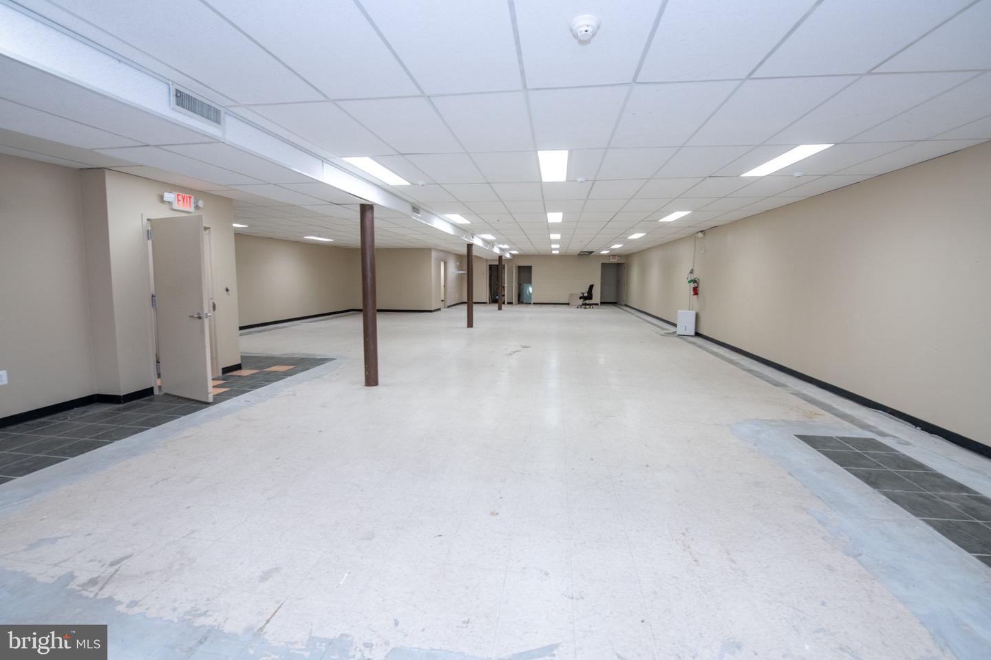 325 Bustleton Pike Property Photo 14