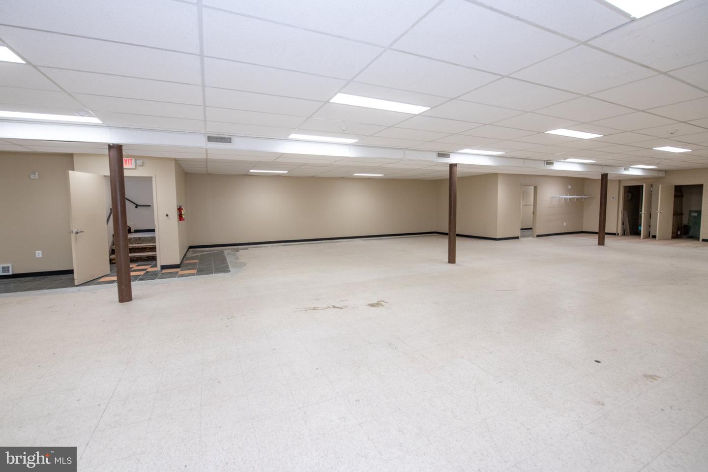 325 Bustleton Pike Property Photo 15