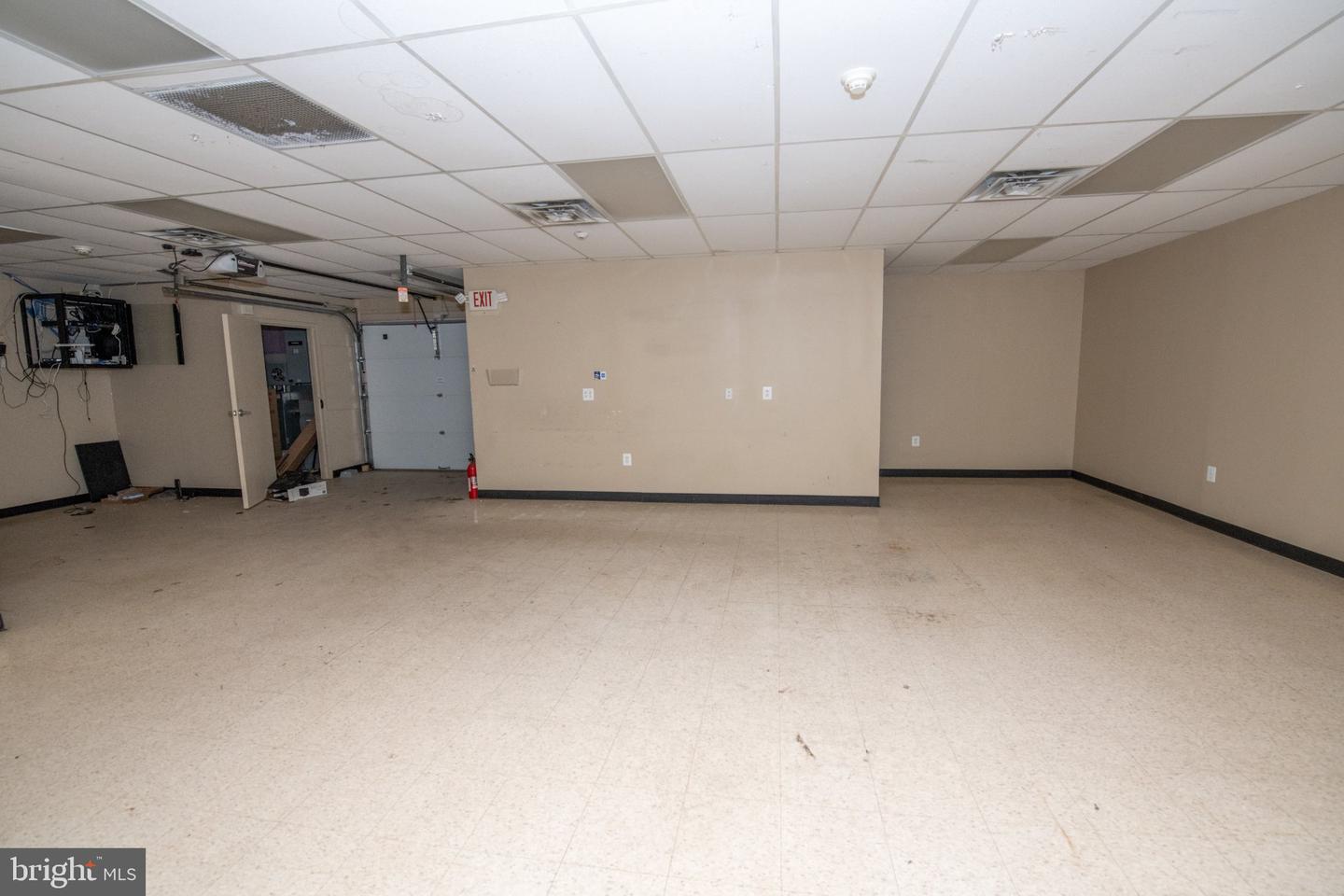 325 Bustleton Pike Property Photo 19