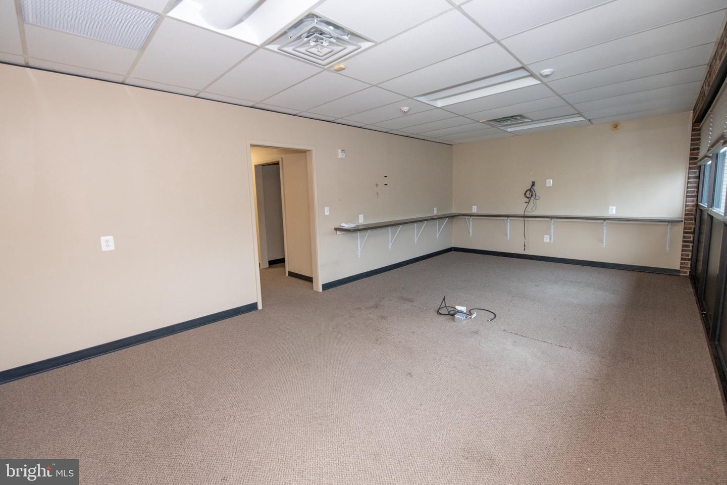 325 Bustleton Pike Property Photo 33
