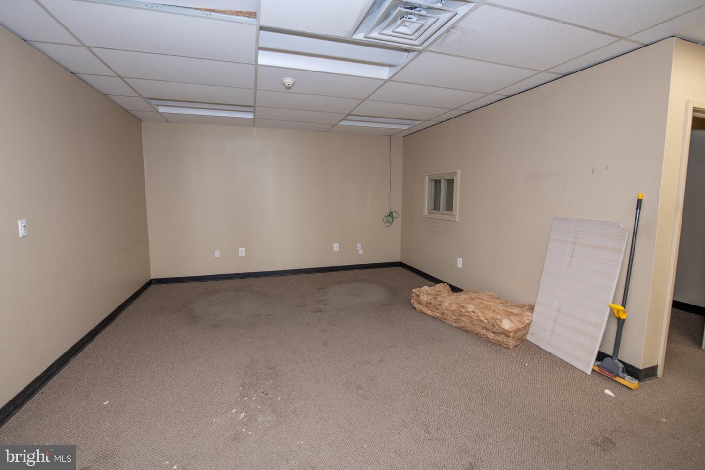 325 Bustleton Pike Property Photo 35
