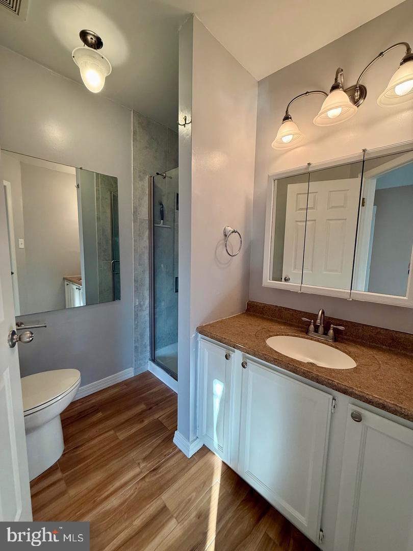 25 Van Horn Pl Property Photo 15