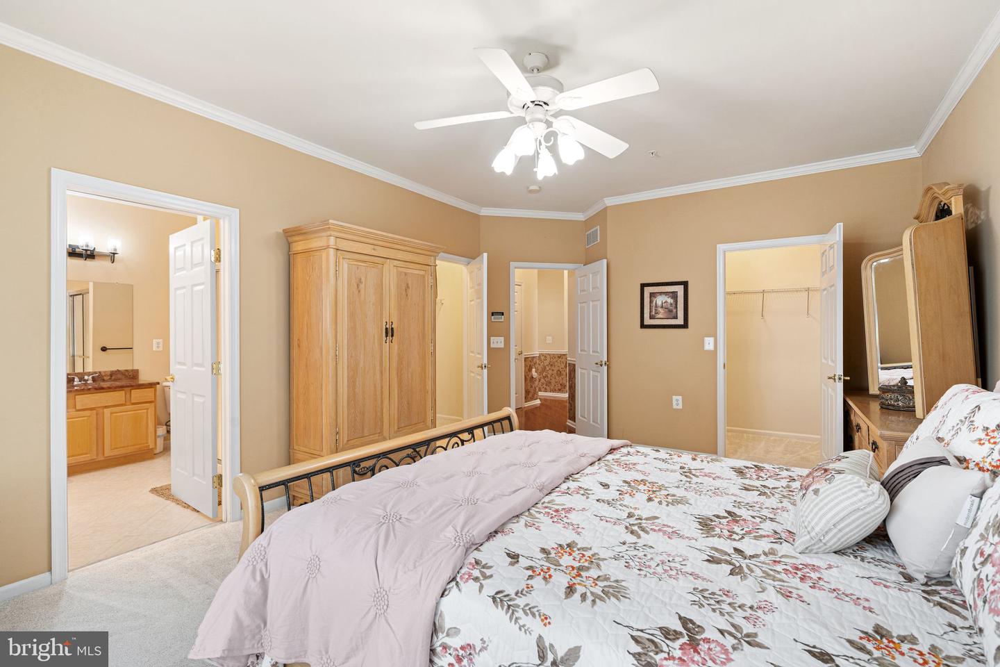933 Laurens Ln Property Photo 28