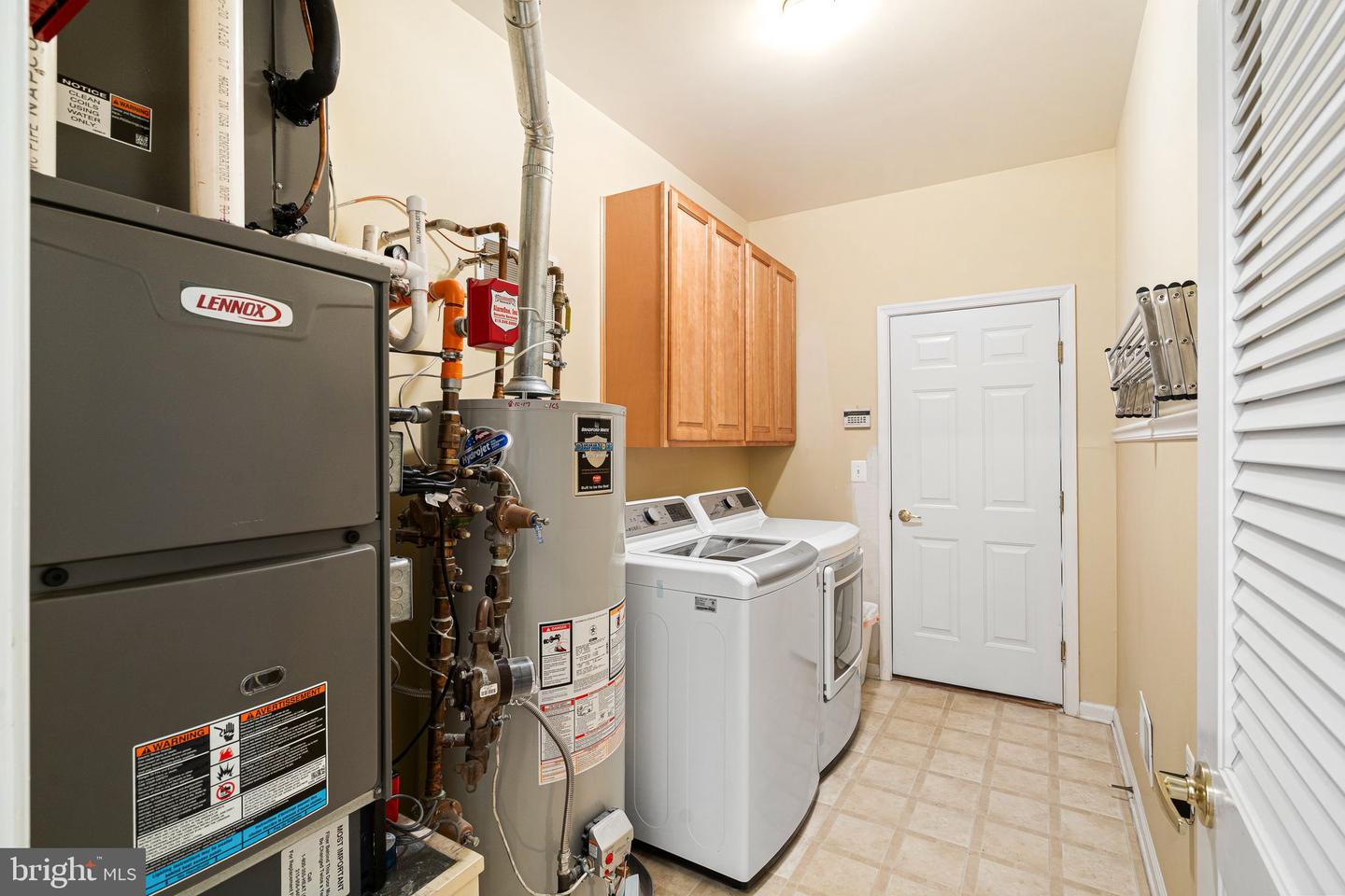933 Laurens Ln Property Photo 31
