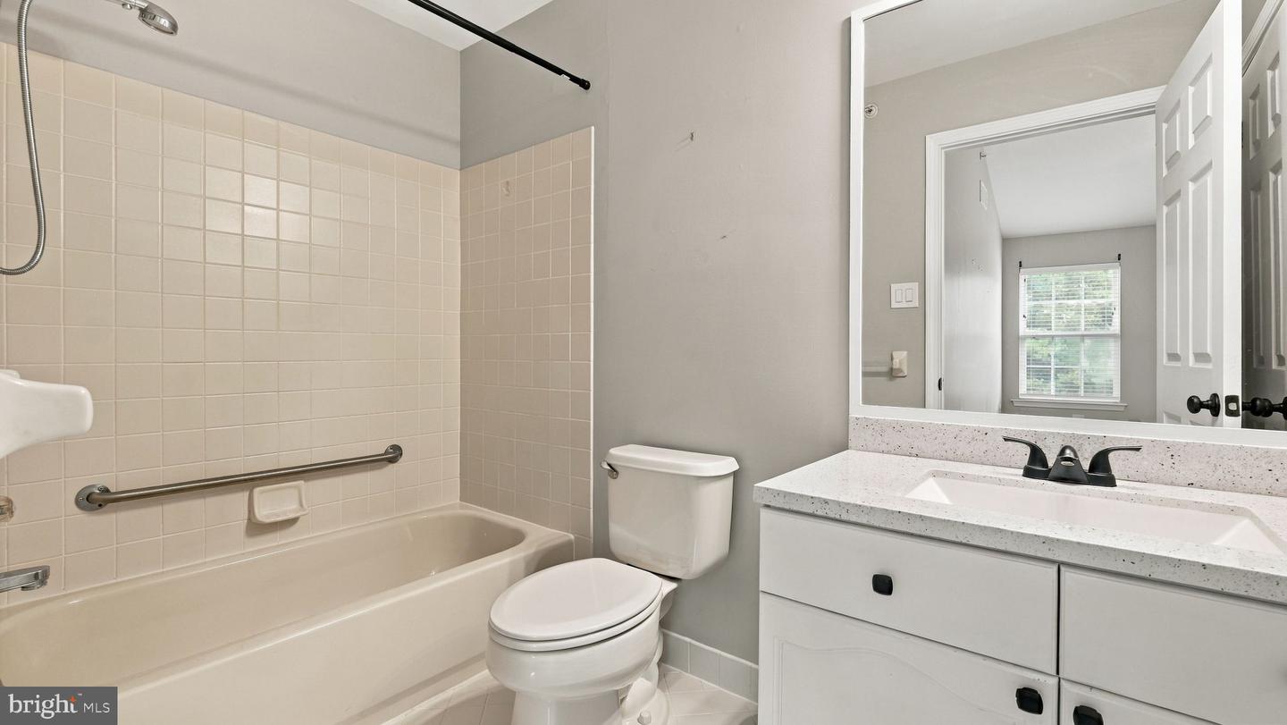 208 Monarch Ct #294 Property Photo 31