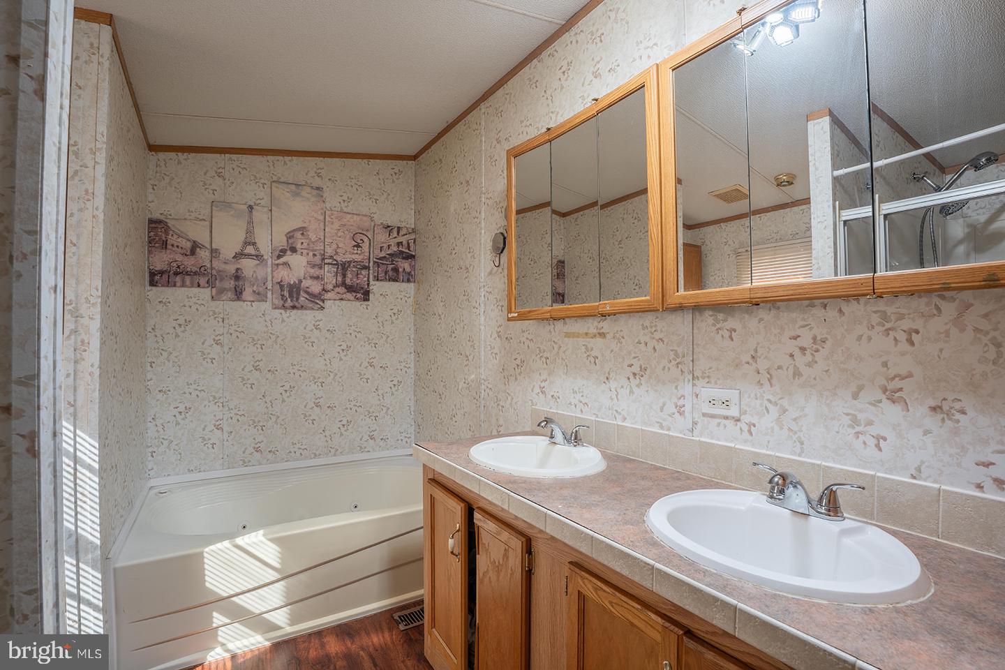 7205 Hensel Dr Property Photo 10