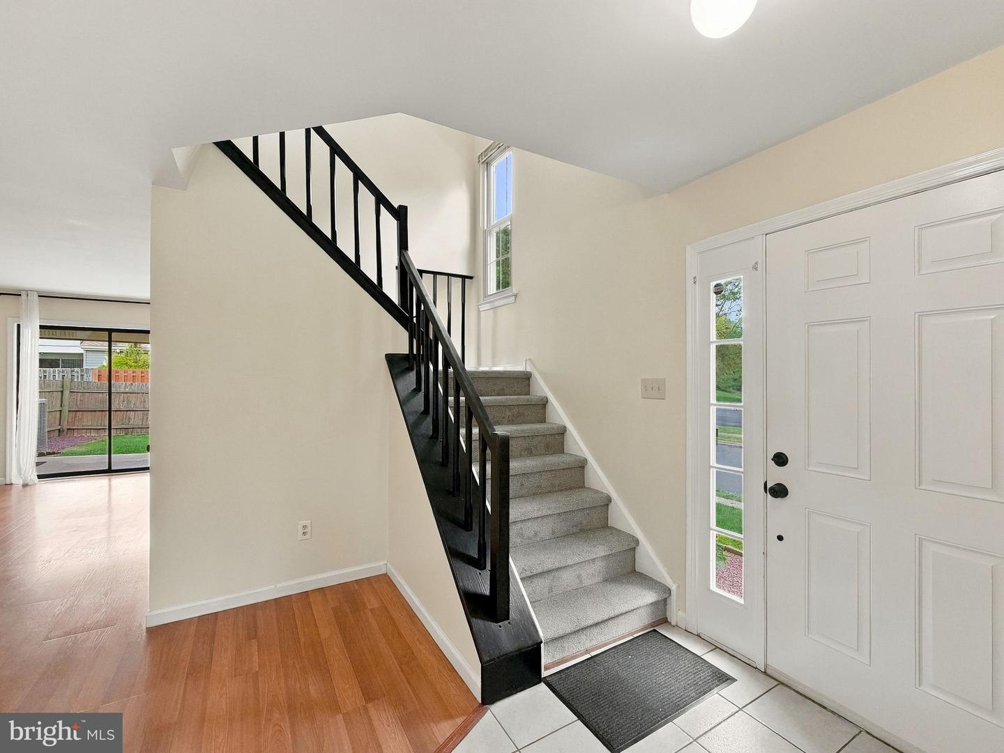 306 Ward Ct Property Photo 2