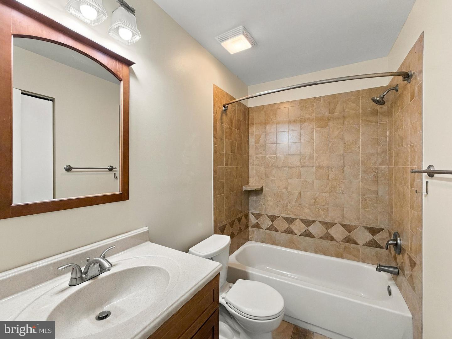 306 Ward Ct Property Photo 37