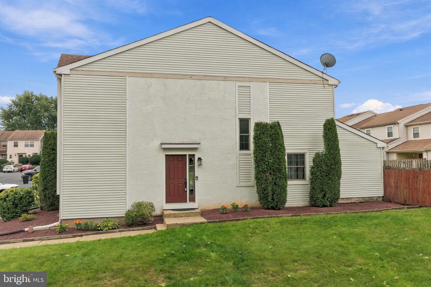 306 Ward Ct Property Photo 43