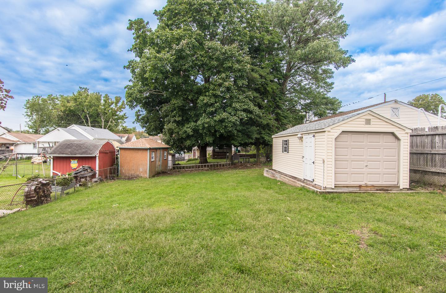 902 Excelsior Ave Property Photo 40
