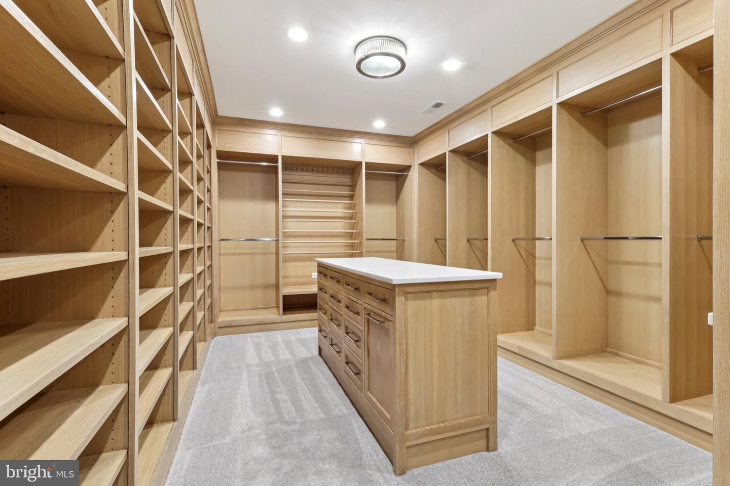 3 Wickerly Ln #d1d Property Photo 27