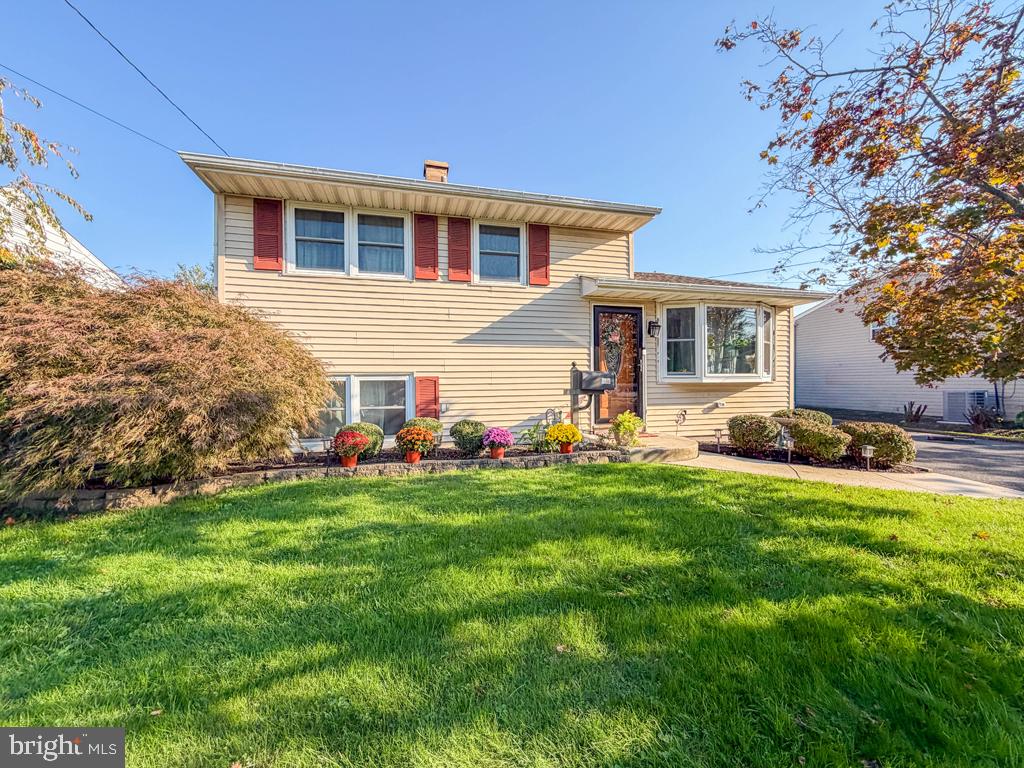 3115 Essington Way Property Photo 1