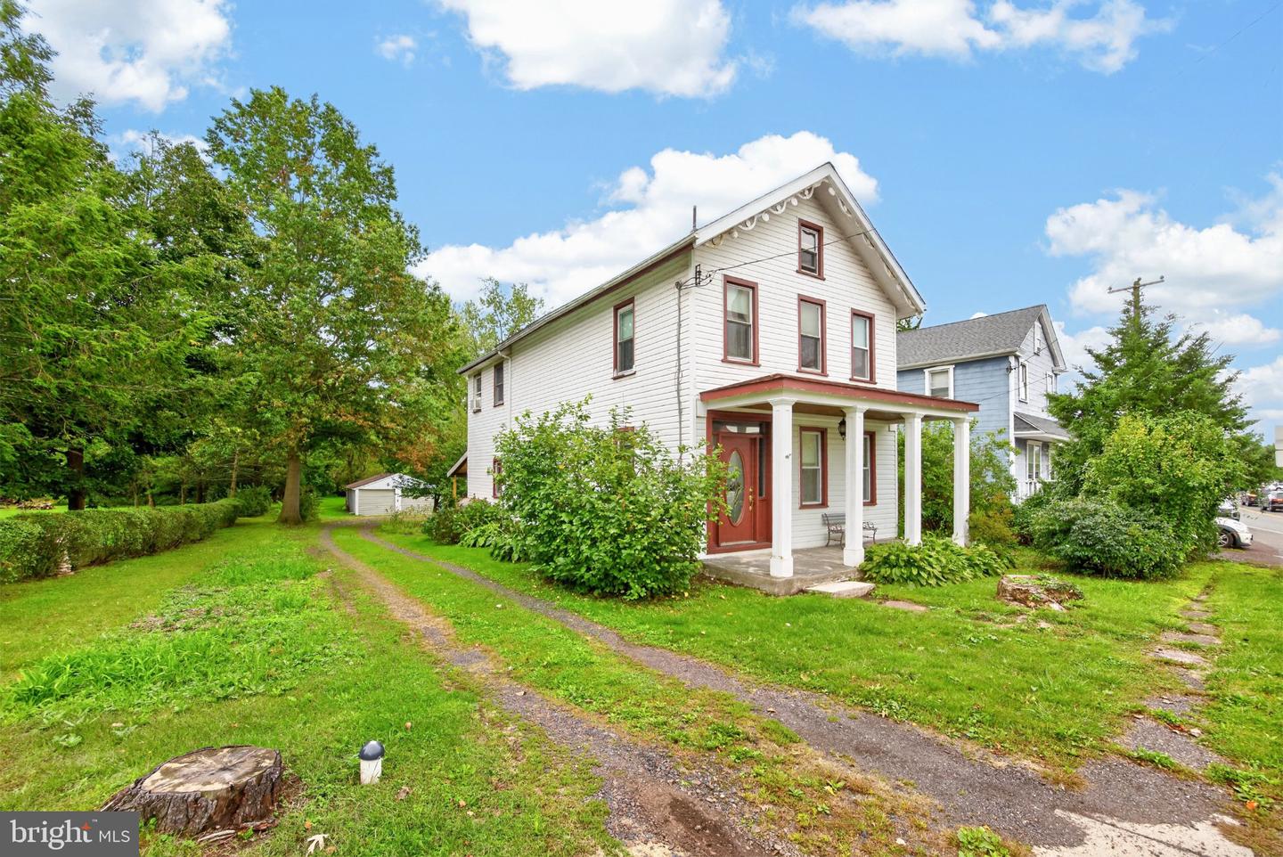 16 Hilltown Pike Property Photo 2
