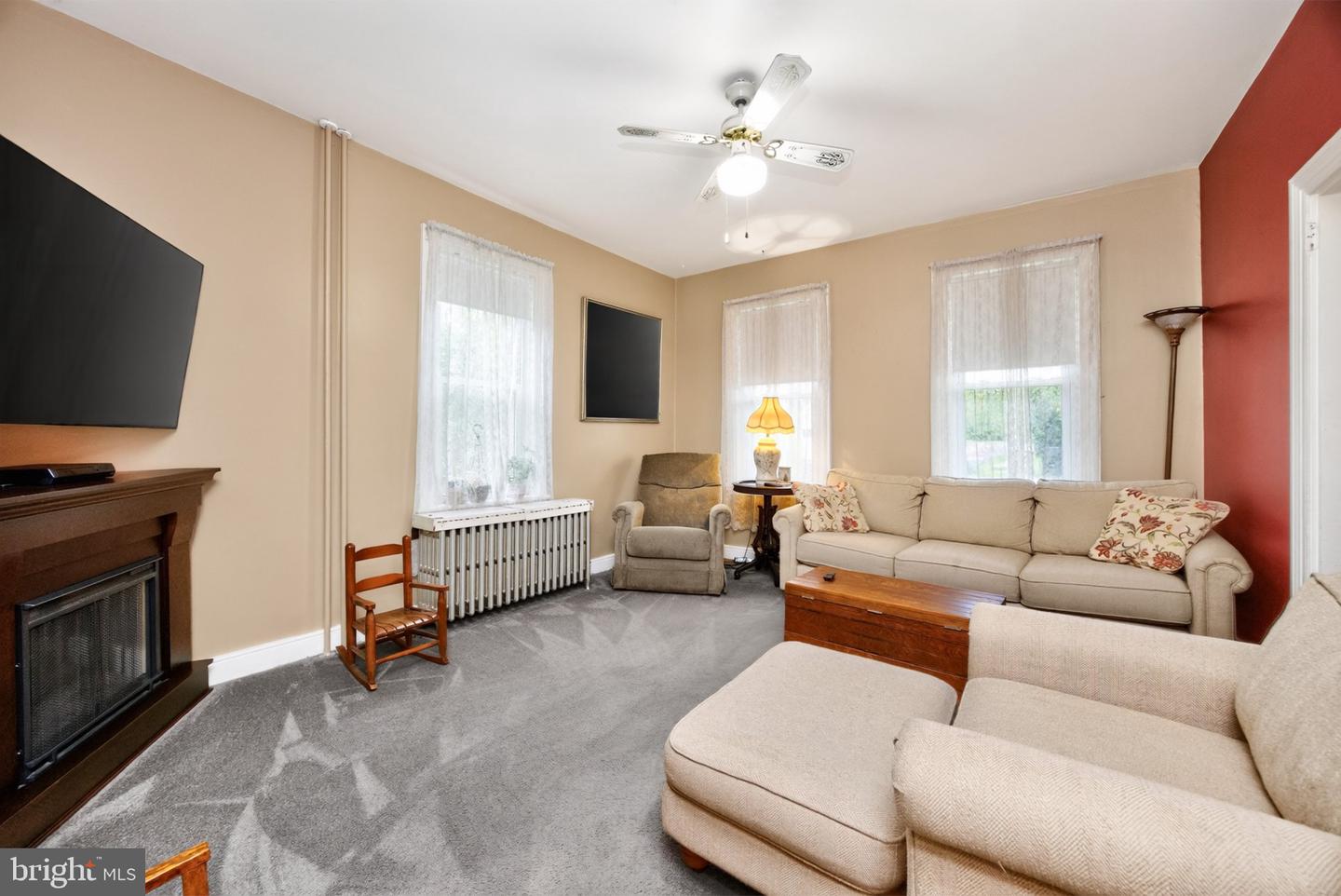 16 Hilltown Pike Property Photo 7