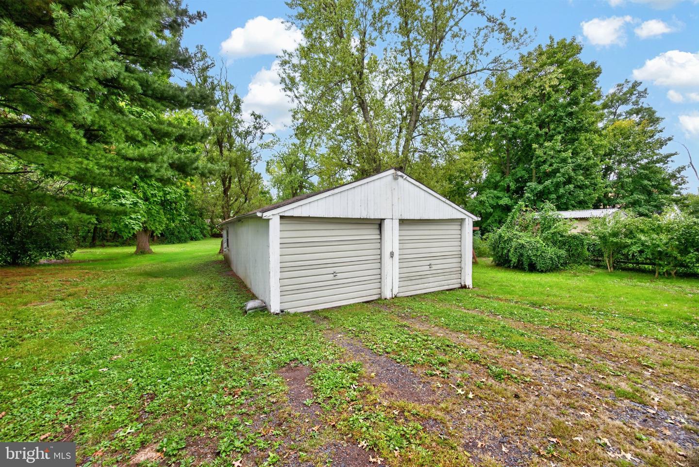 16 Hilltown Pike Property Photo 25