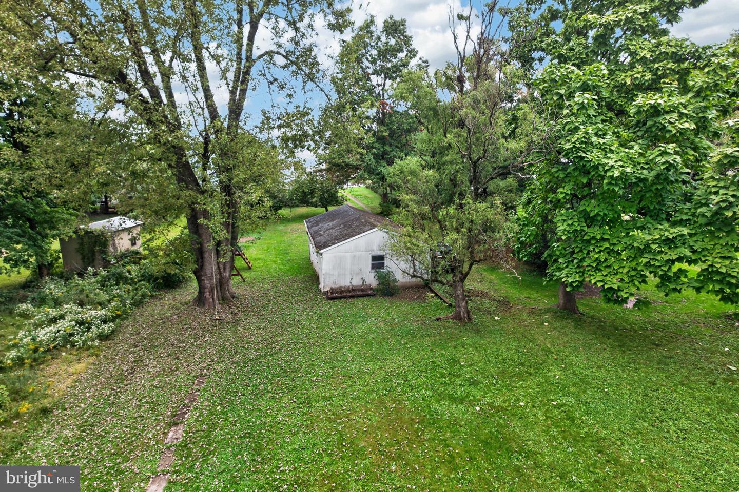 16 Hilltown Pike Property Photo 38