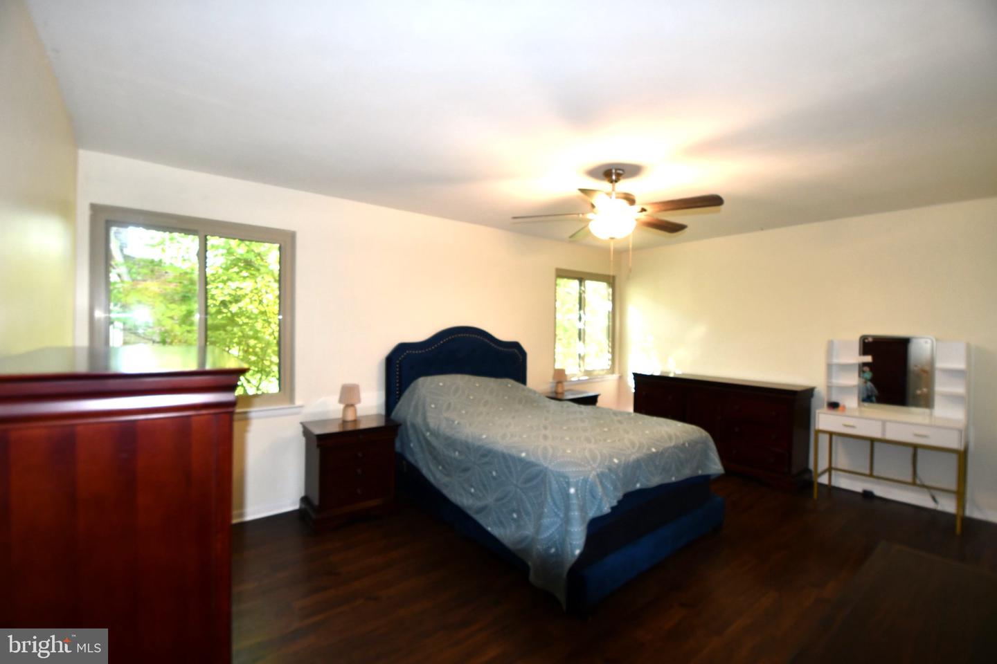 4825 Oxford Ct Property Photo 15