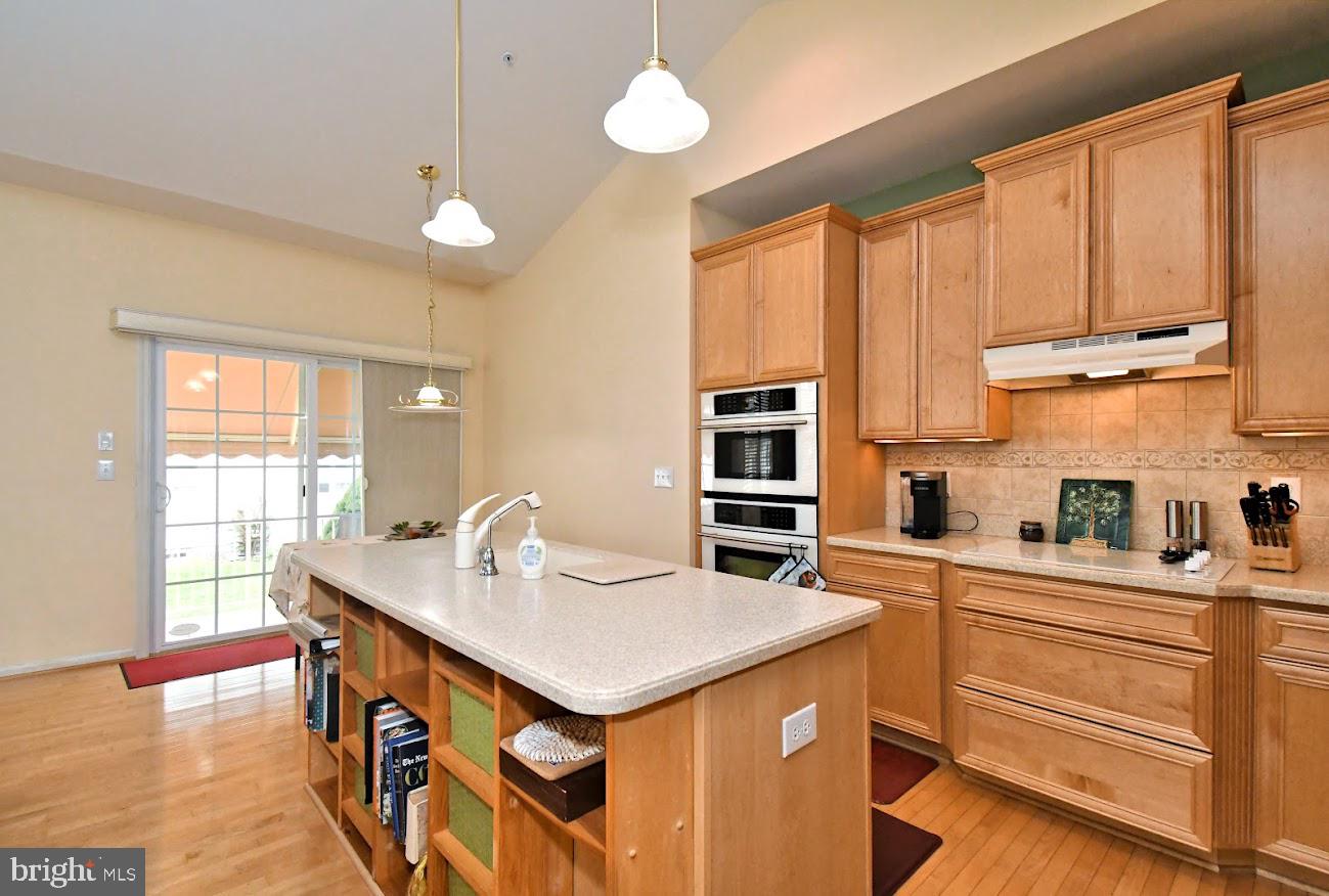1710 Nottingham Ct Property Photo 9
