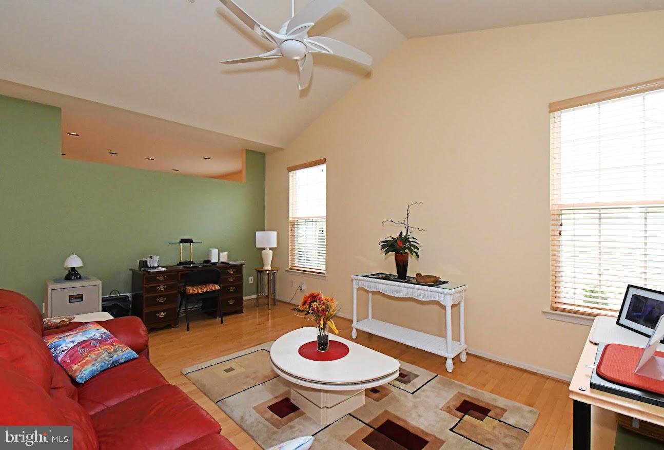 1710 Nottingham Ct Property Photo 17