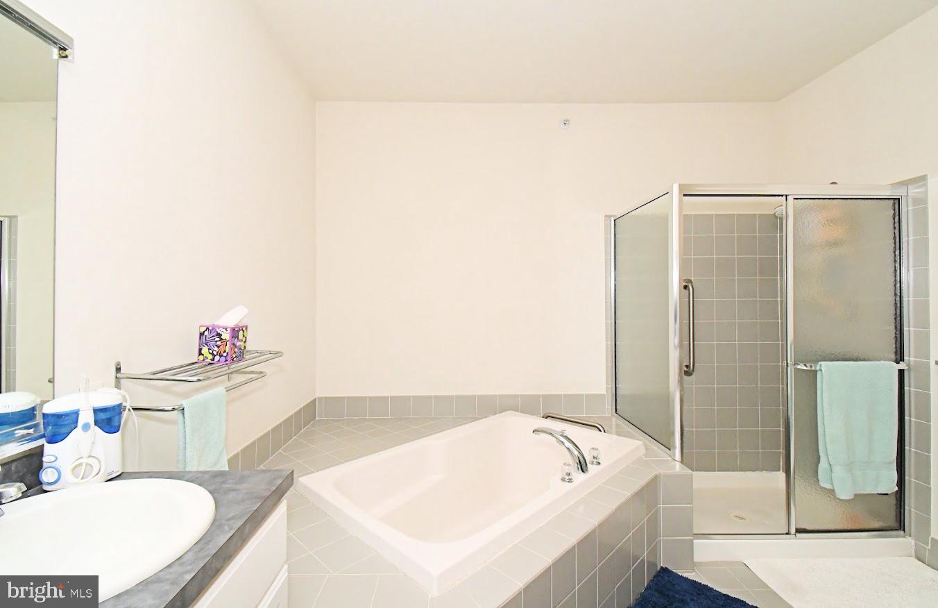 1710 Nottingham Ct Property Photo 26