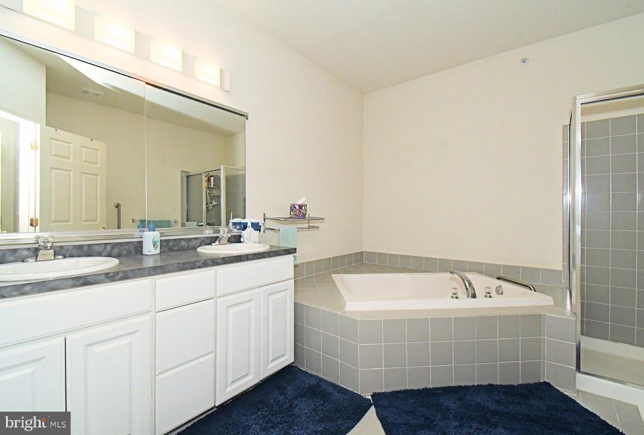 1710 Nottingham Ct Property Photo 27
