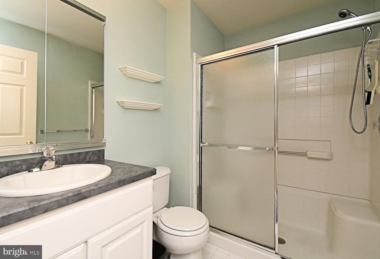 1710 Nottingham Ct Property Photo 28