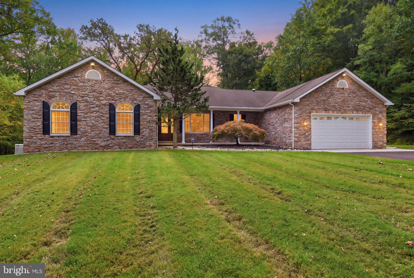1669 Fennel Rd Property Photo 1