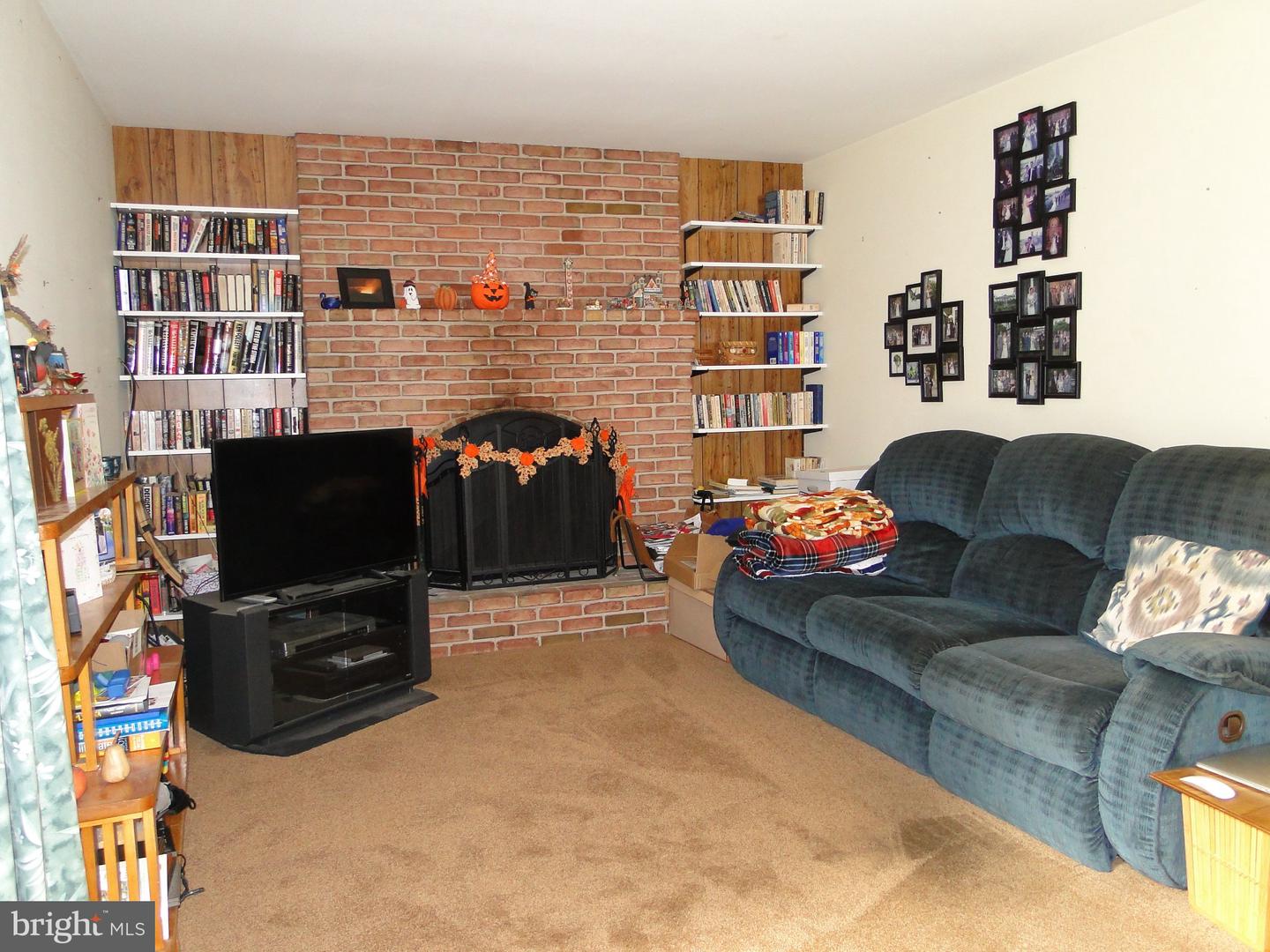 8 Clover Ln Property Photo 8