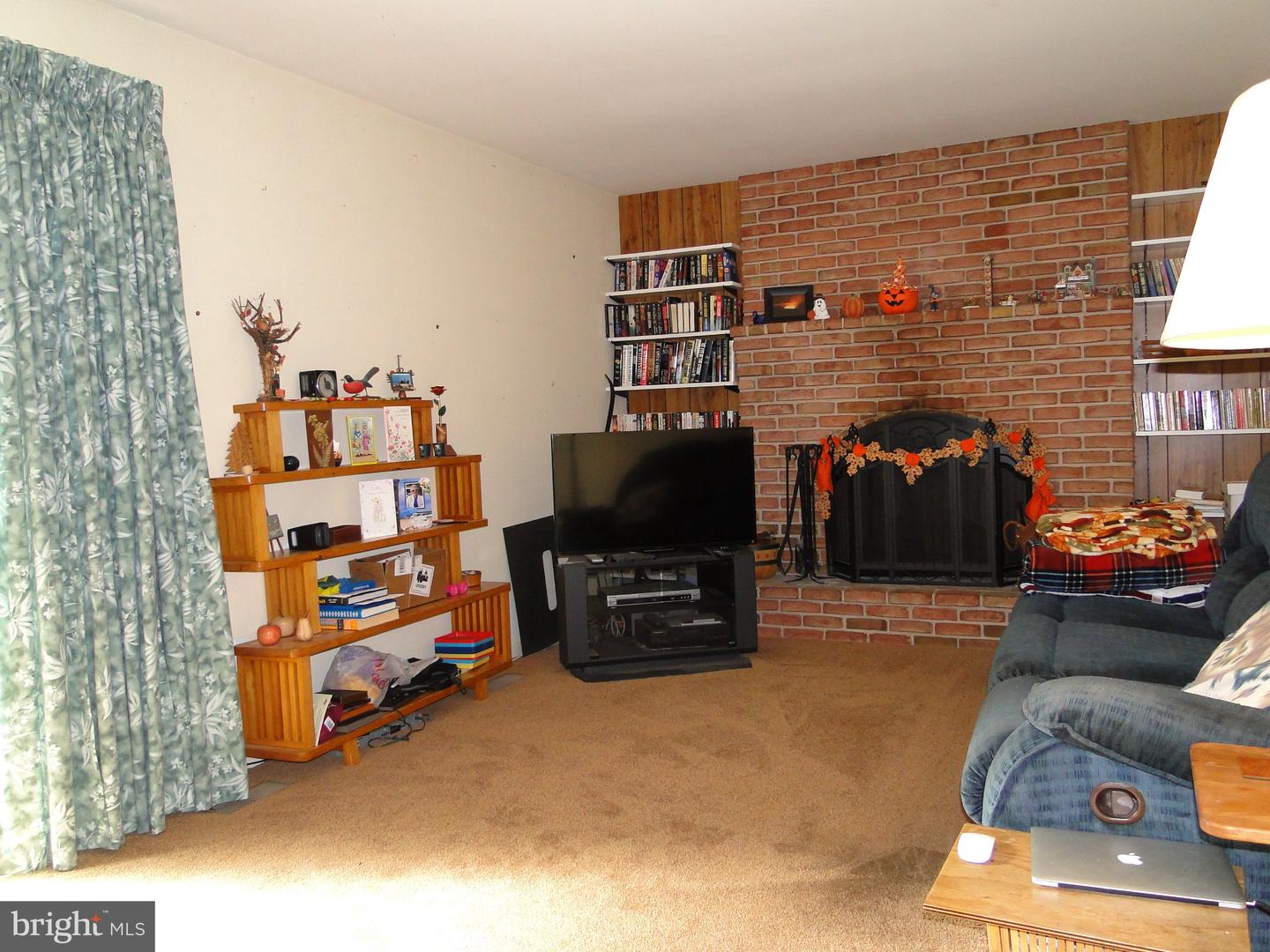 8 Clover Ln Property Photo 9