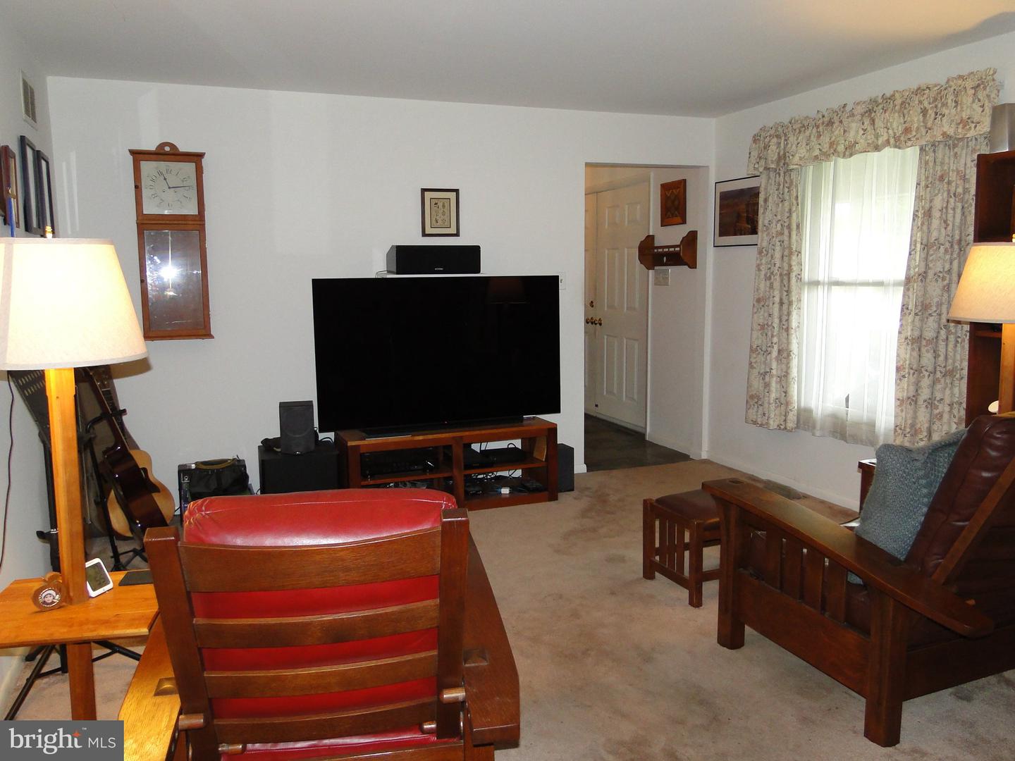 8 Clover Ln Property Photo 11