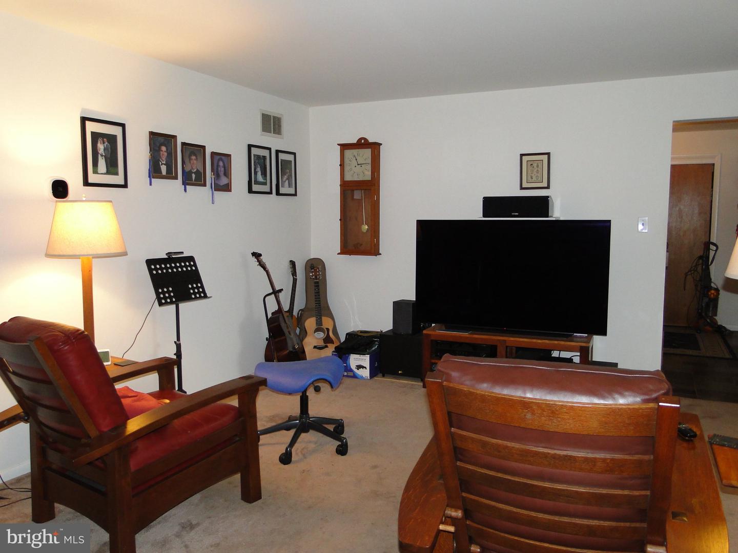 8 Clover Ln Property Photo 12