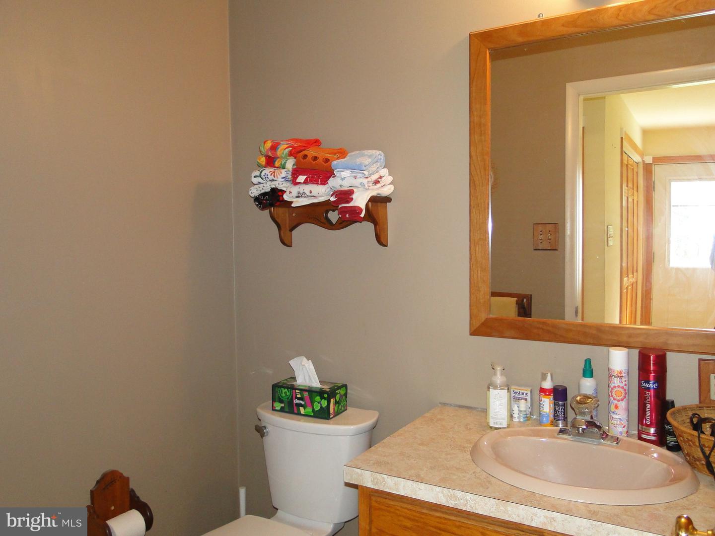8 Clover Ln Property Photo 17