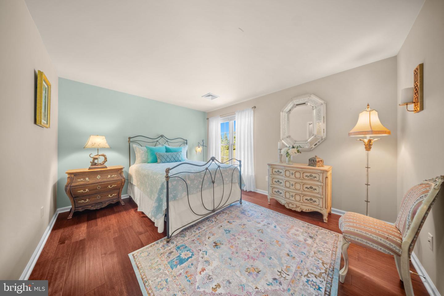 1102 Briar Way Property Photo 24