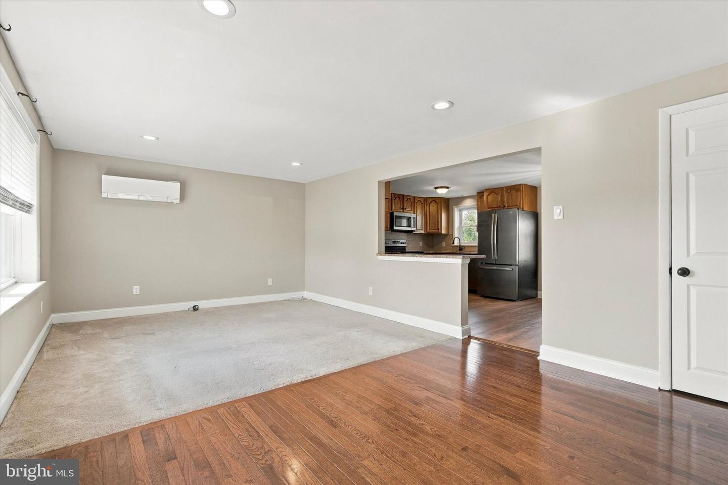 411 E Reliance Rd Property Photo 4