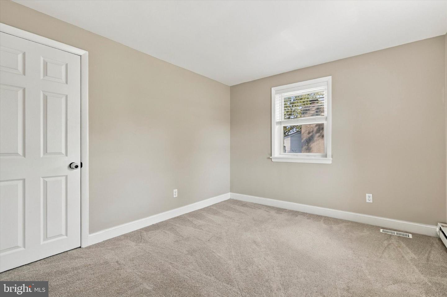 411 E Reliance Rd Property Photo 16