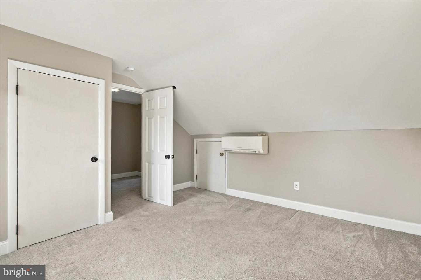 411 E Reliance Rd Property Photo 19