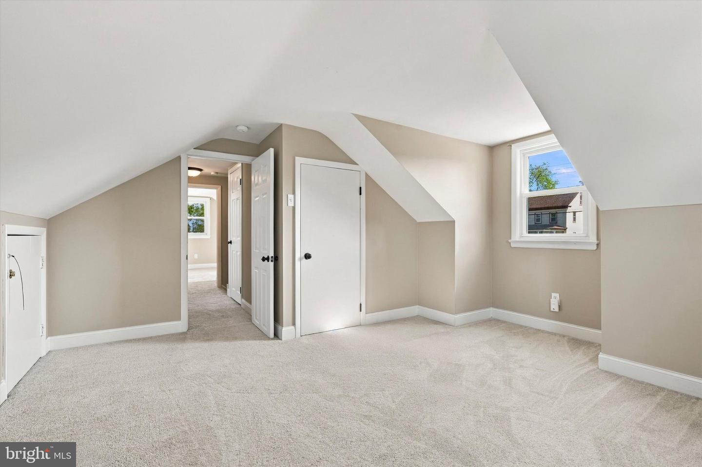 411 E Reliance Rd Property Photo 22