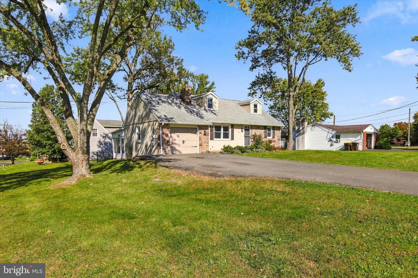 411 E Reliance Rd Property Photo 27