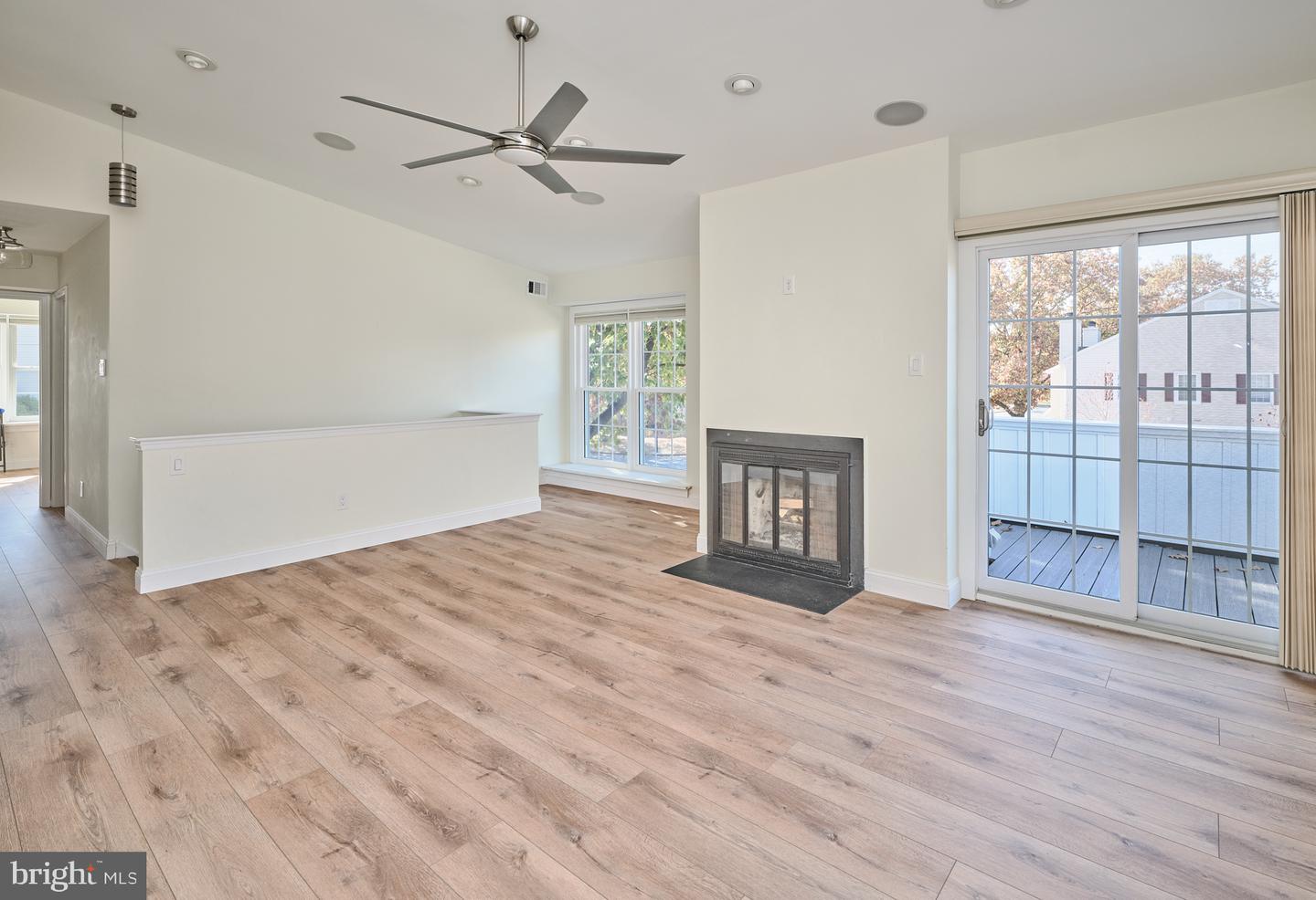 171 Shire Dr #17a Property Photo 3