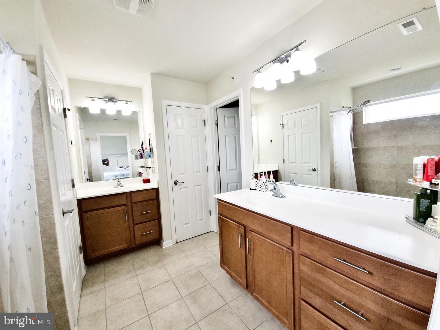 111 Admiral Ln Property Photo 28