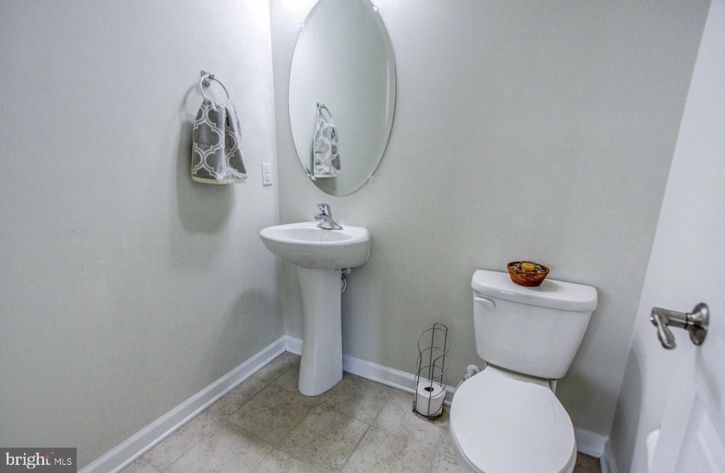 111 Admiral Ln Property Photo 29