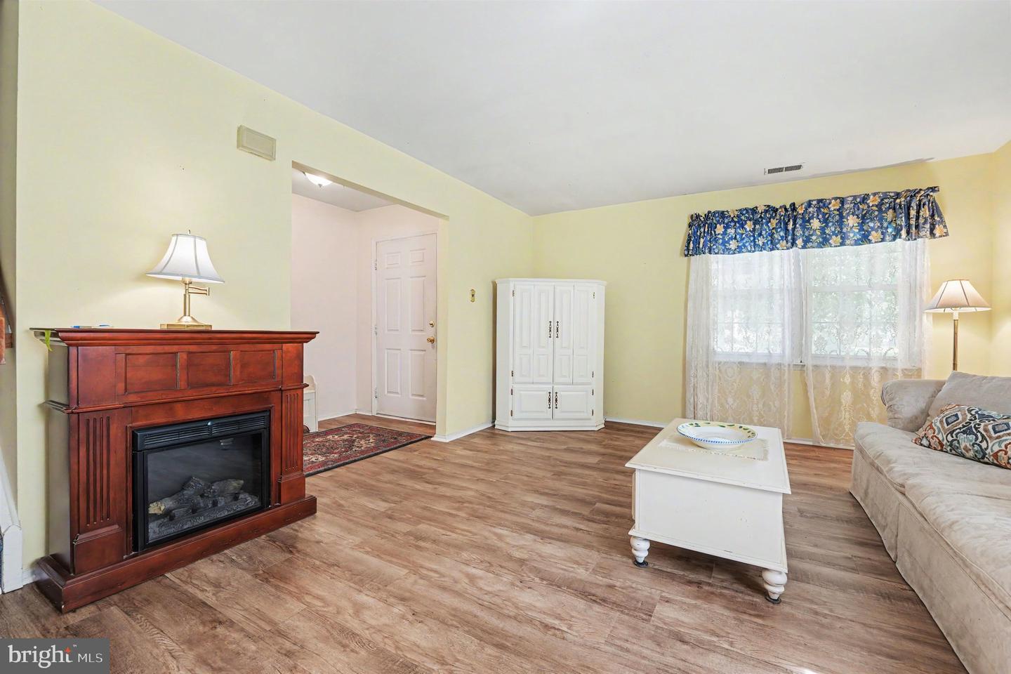 42 Stacey Dr Property Photo 13