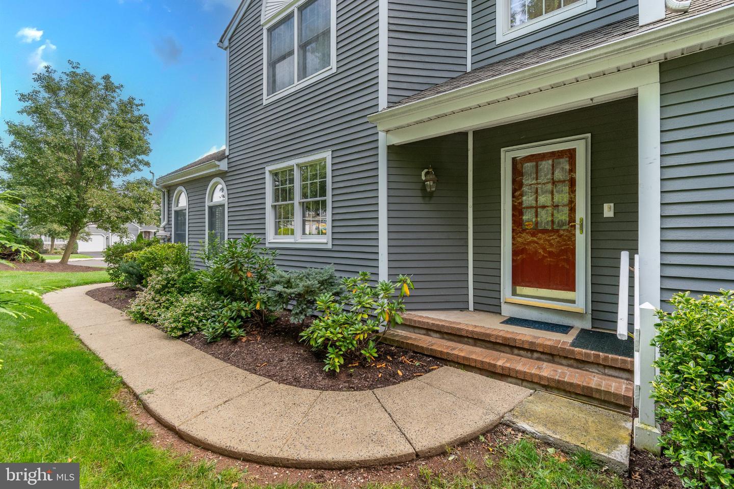 142 Summerhill Ct Property Photo 6