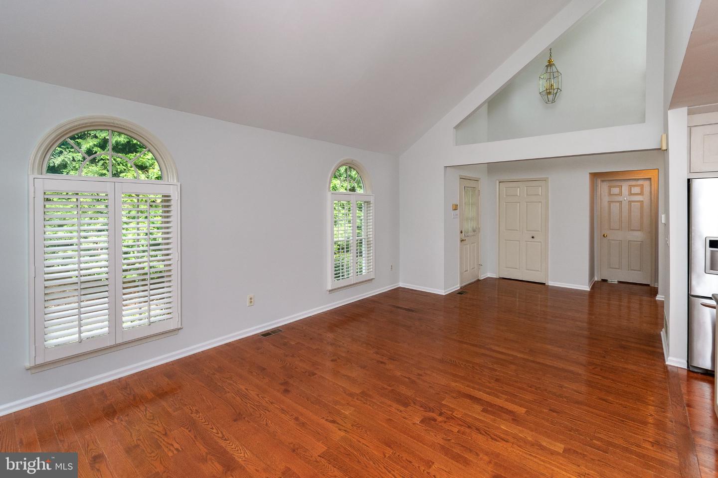 142 Summerhill Ct Property Photo 13
