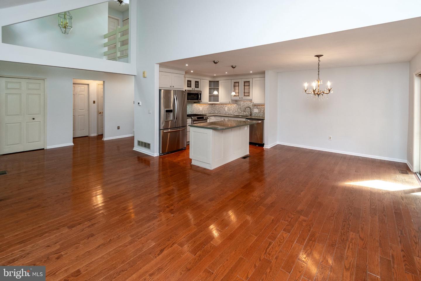 142 Summerhill Ct Property Photo 14