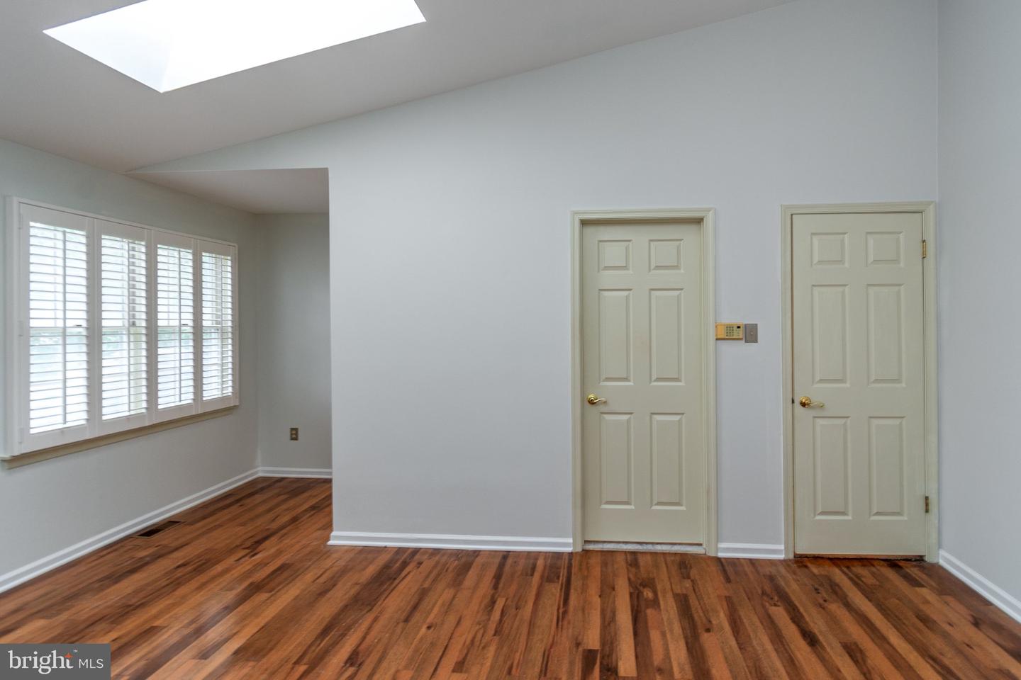 142 Summerhill Ct Property Photo 31