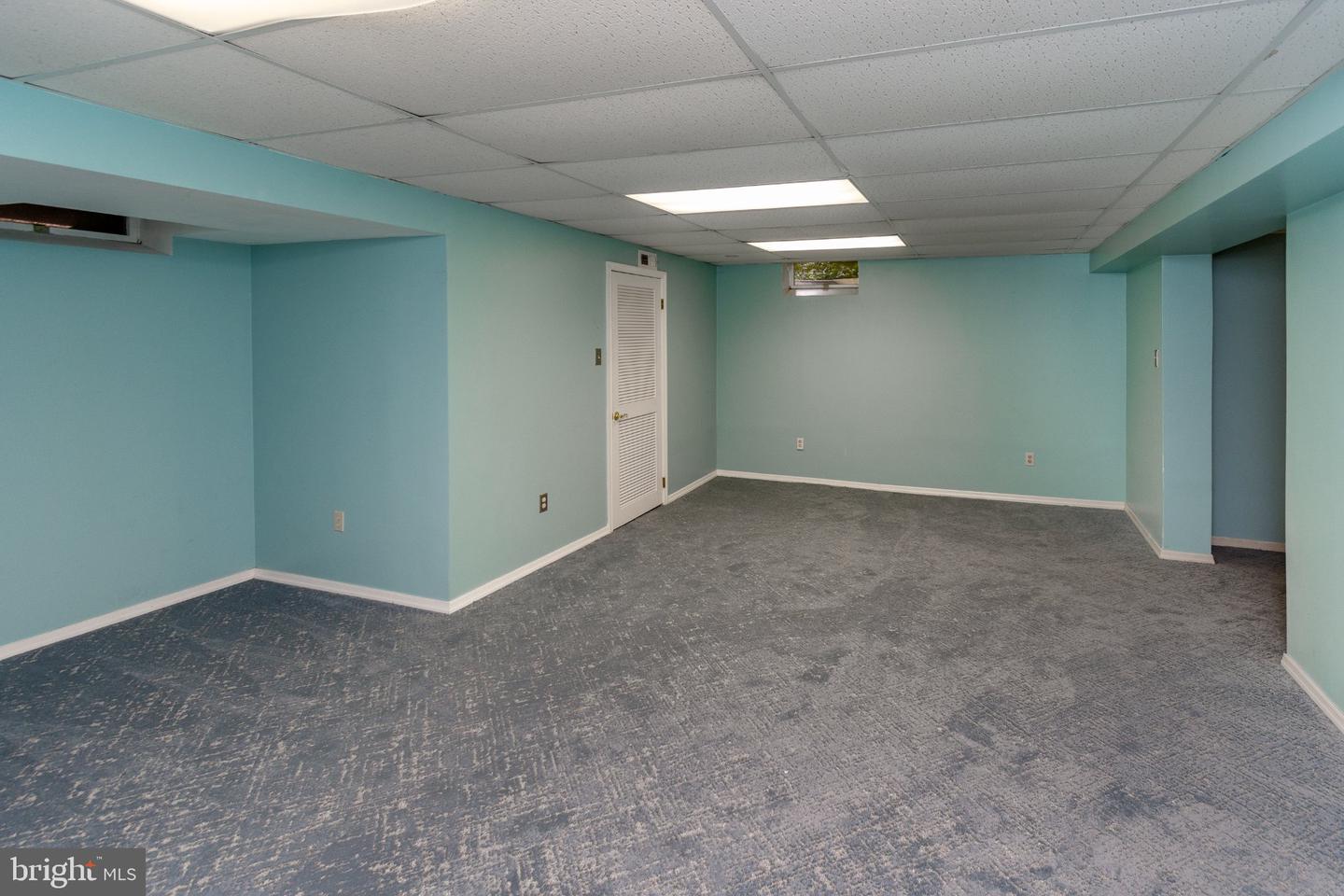 142 Summerhill Ct Property Photo 40