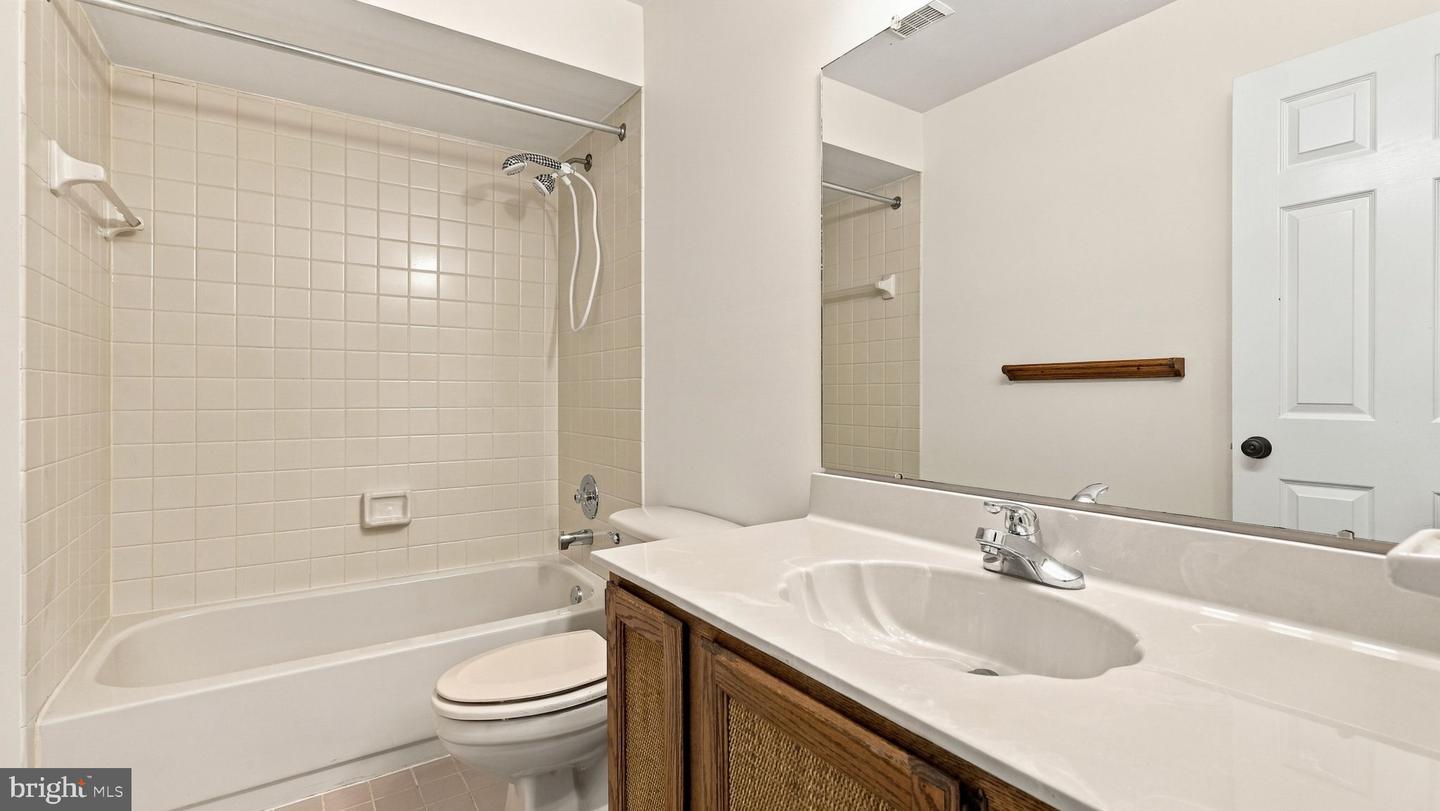 574 Frassetto Dr Property Photo 36