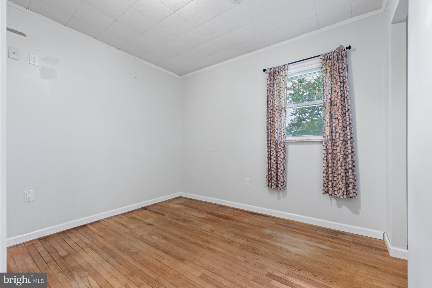 3545 Third Ave Property Photo 12